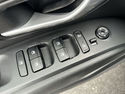 Used 2022 Hyundai Tucson SEL w/ Cargo Package image 17