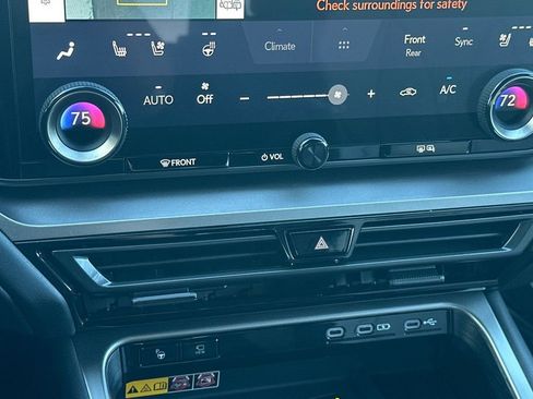 Used 2024 Lexus TX 500h AWD image 21