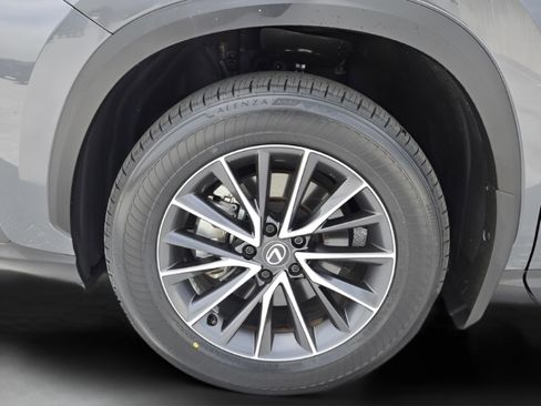 Used 2024 Lexus NX 250 FWD image 29