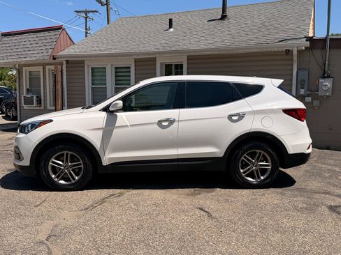 Used 2018 Hyundai Santa Fe Sport FWD image 3