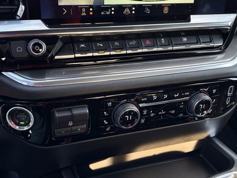 New 2026 Chevrolet Silverado 1500 High Country image 12