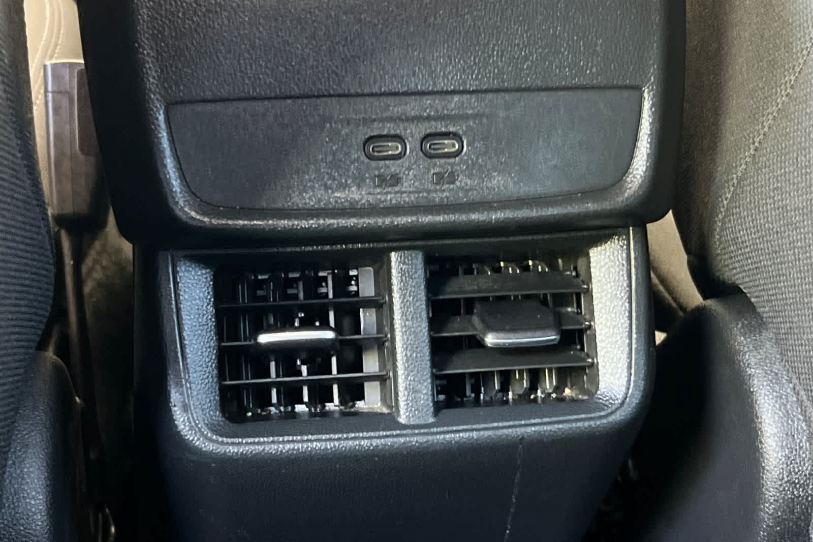 Used 2025 Chevrolet Equinox LT AWD/4WD image 14