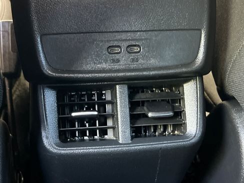 Used 2025 Chevrolet Equinox LT AWD/4WD image 14