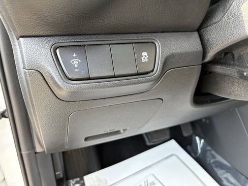 Used 2023 Kia Forte LXS image 30