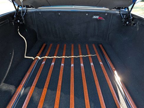 Used 2006 Chevrolet SSR w/ Preferred Equipment Group image 20