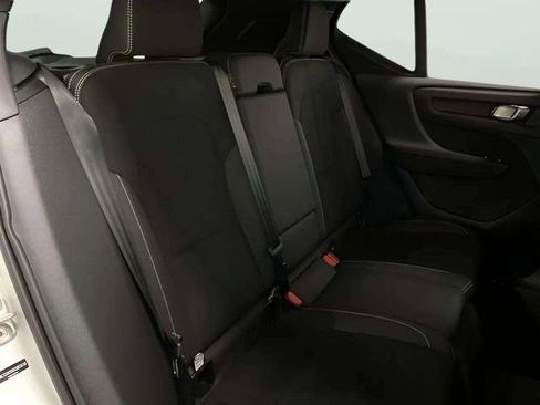 Used 2025 Volvo XC40 B5 Plus AWD/4WD image 74