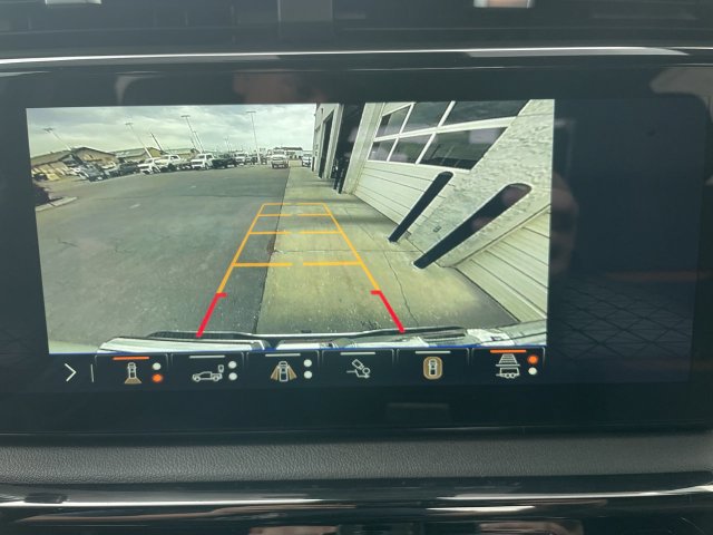Used 2025 GMC Sierra 1500 AT4 AWD/4WD image 17
