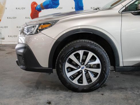 Used 2020 Subaru Outback Premium image 14