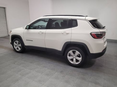 Used 2021 Jeep Compass Latitude w/ Sun and Sound Group AWD/4WD image 3
