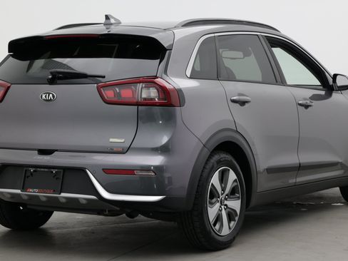 Used 2018 Kia Niro EX w/ EX Premium Package FWD image 8