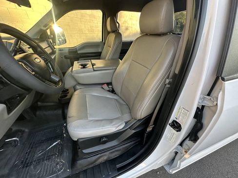 Used 2017 Ford F250 XL w/ Power Equipment Group AWD/4WD image 12