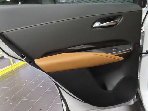 Certified 2023 Cadillac XT4 Premium Luxury image 11