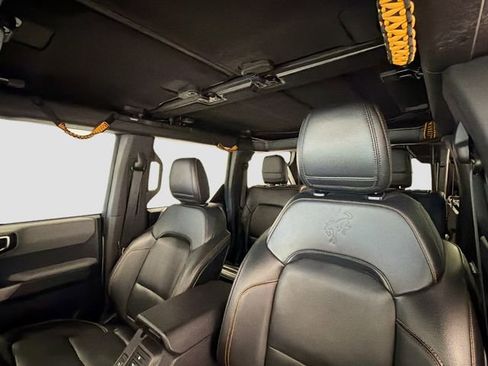 Used 2023 Ford Bronco Badlands image 19