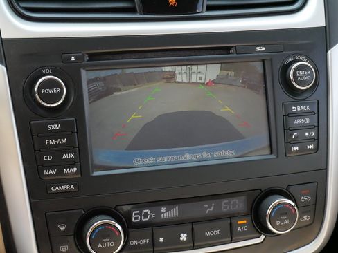 Used 2017 Nissan Altima 3.5 SL w/ 3.5SL Technology Package FWD image 29