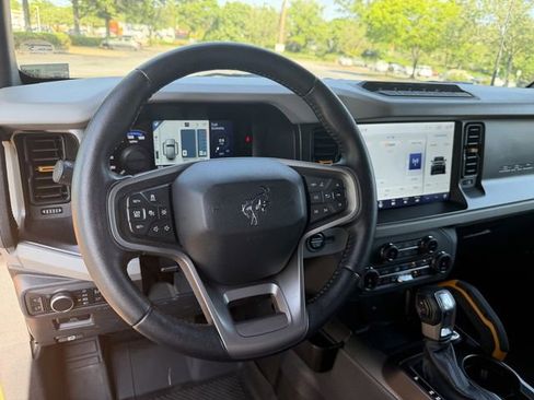 Used 2022 Ford Bronco Badlands AWD/4WD image 18