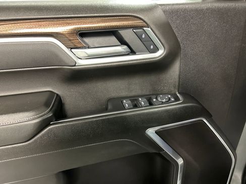 Used 2025 Chevrolet Silverado 1500 LT image 14