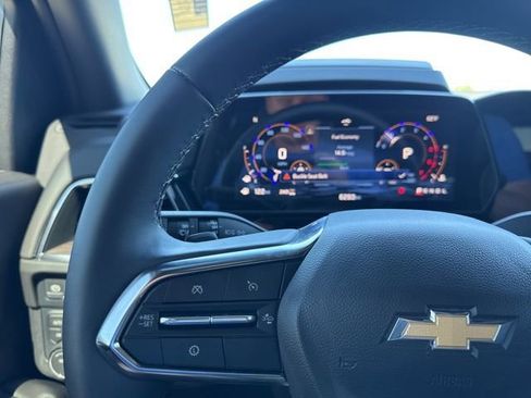 Used 2025 Chevrolet Tahoe Premier image 17