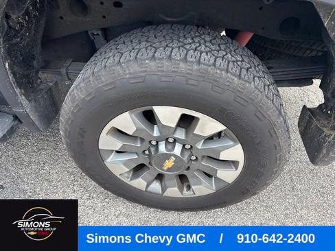 Used 2025 Chevrolet Silverado 2500 Custom w/ Custom Value Package AWD/4WD image 7