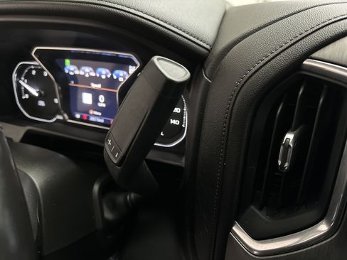 Used 2022 GMC Sierra 3500 Denali w/ Denali Black Diamond Edition image 48