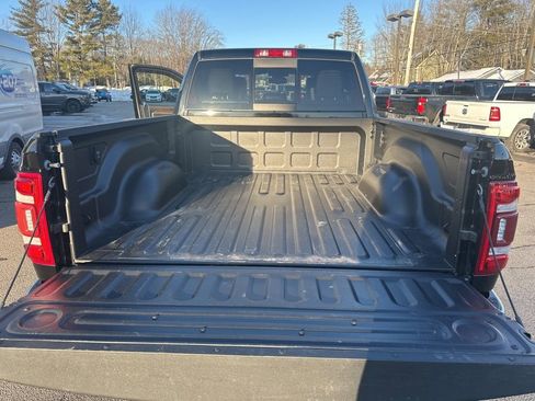Used 2022 RAM 2500 Laramie AWD/4WD image 32