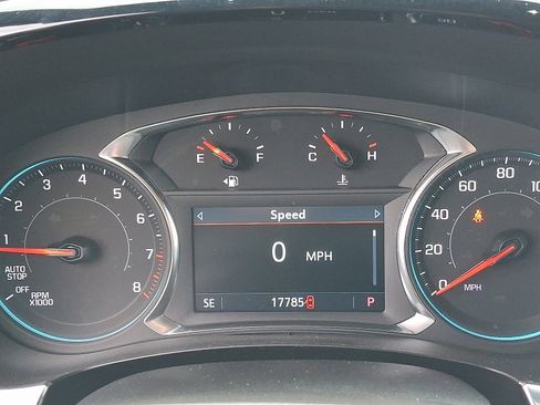 Used 2023 Chevrolet Traverse LT image 20