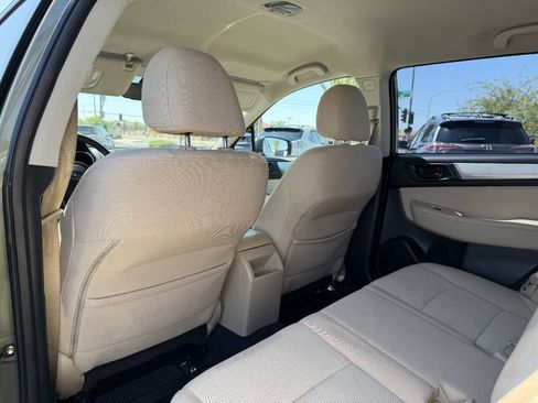 Used 2019 Subaru Outback 2.5i AWD/4WD image 11