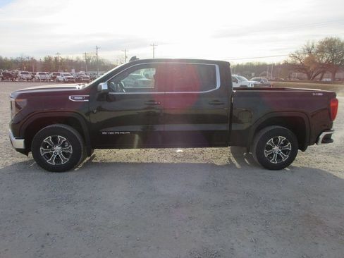 New 2026 GMC Sierra 1500 SLE AWD/4WD image 9