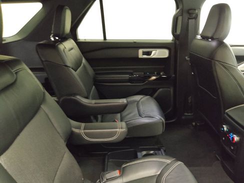 Used 2021 Ford Explorer ST w/ Equipment Group 401A image 19