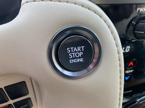 Used 2021 Lexus LX 570 4WD w/ Luxury Package image 27