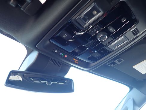 New 2026 GMC Yukon Denali w/ Sun & Power Step Package image 29