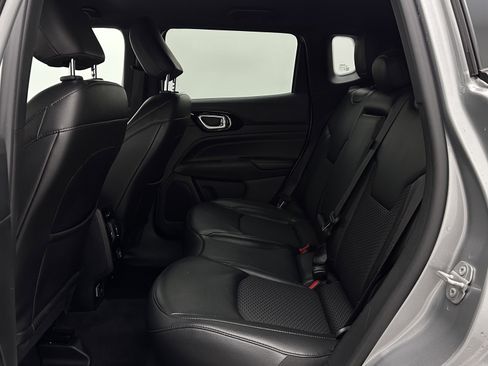 Used 2022 Jeep Compass Latitude FWD image 22