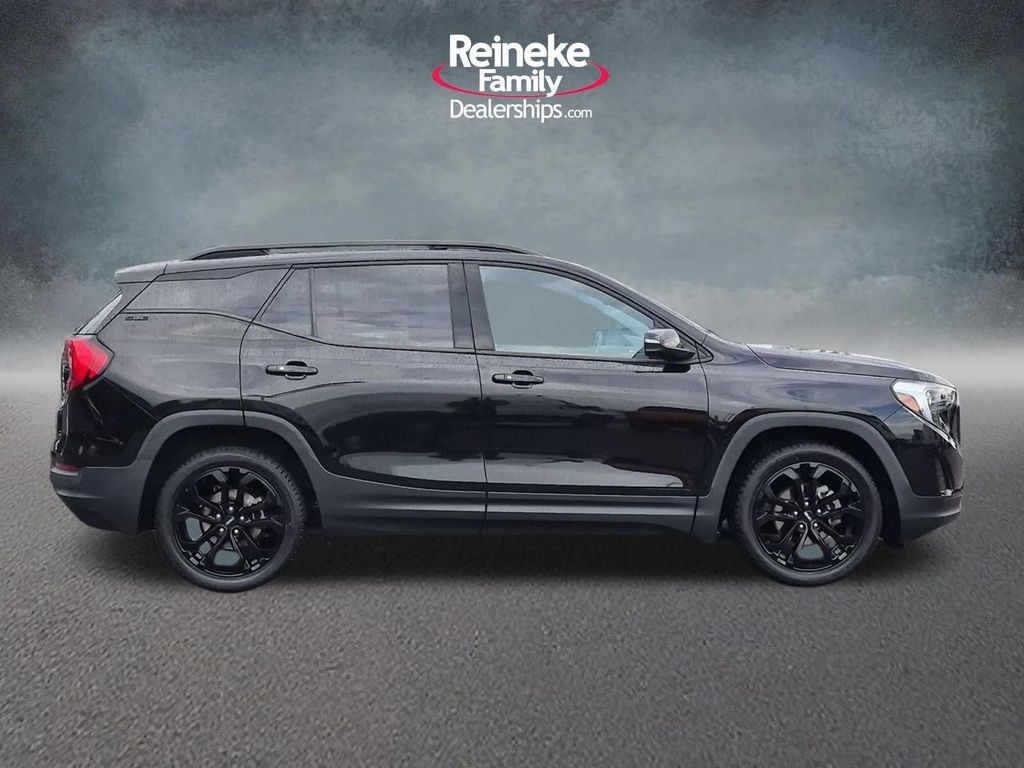 Used 2020 GMC Terrain SLE w/ Driver Convenience Package FWD image 5
