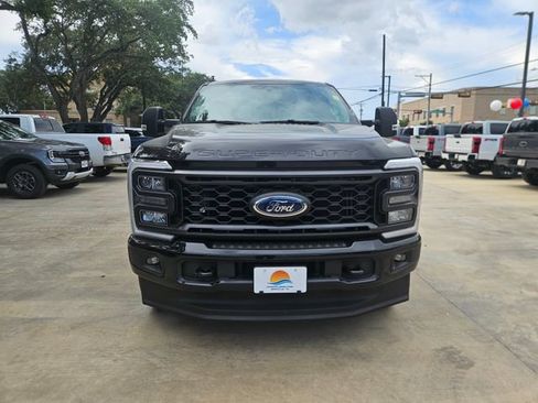 Used 2025 Ford F250 XL w/ STX Appearance Package AWD/4WD image 3