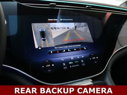 Used 2023 Mercedes-Benz EQS 580 4MATIC Sedan image 4