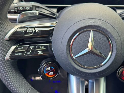 Used 2024 Mercedes-Benz GLC 43 AMG 4MATIC image 23