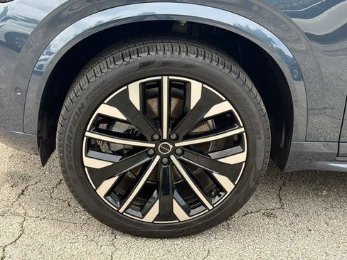 Certified 2026 Volvo XC90 B6 Ultra w/ Protection Package AWD/4WD image 11