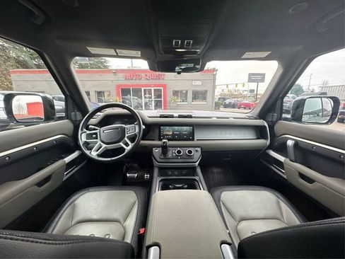 Used 2022 Land Rover Defender 110 X-Dynamic SE AWD/4WD image 27