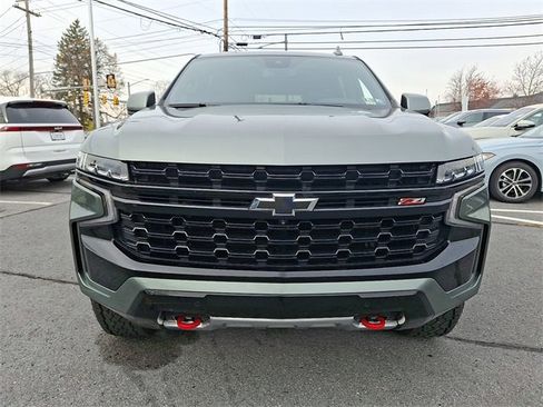 Used 2023 Chevrolet Suburban Z71 w/ Luxury Package image 5