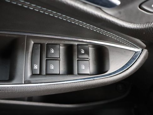 Used 2017 Chevrolet Cruze Premier image 24