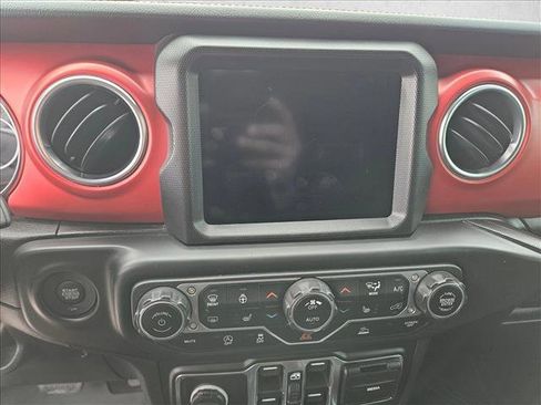 Used 2022 Jeep Wrangler Unlimited Rubicon w/ LED Lighting Group image 16