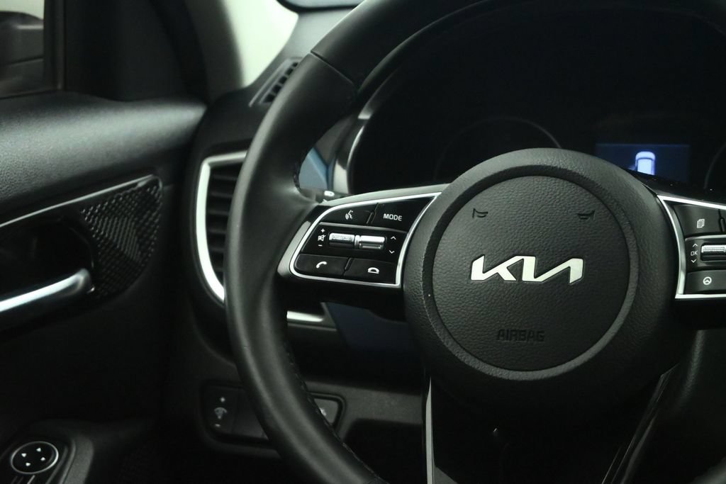 Certified 2022 Kia Seltos S FWD image 43