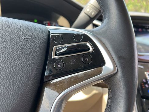 Used 2020 Cadillac Escalade ESV Luxury AWD/4WD image 20