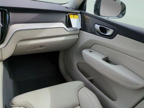 New 2026 Volvo XC60 B5 Ultra w/ Protection Package Premier image 26