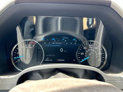Used 2018 Ford F150 Lariat w/ Equipment Group 502A Luxury RWD image 14