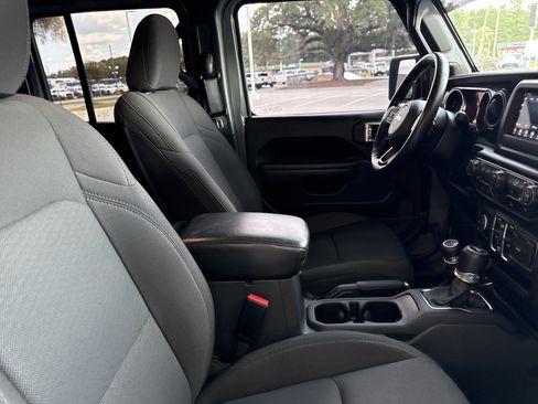 Used 2022 Jeep Wrangler Unlimited Sport AWD/4WD image 31