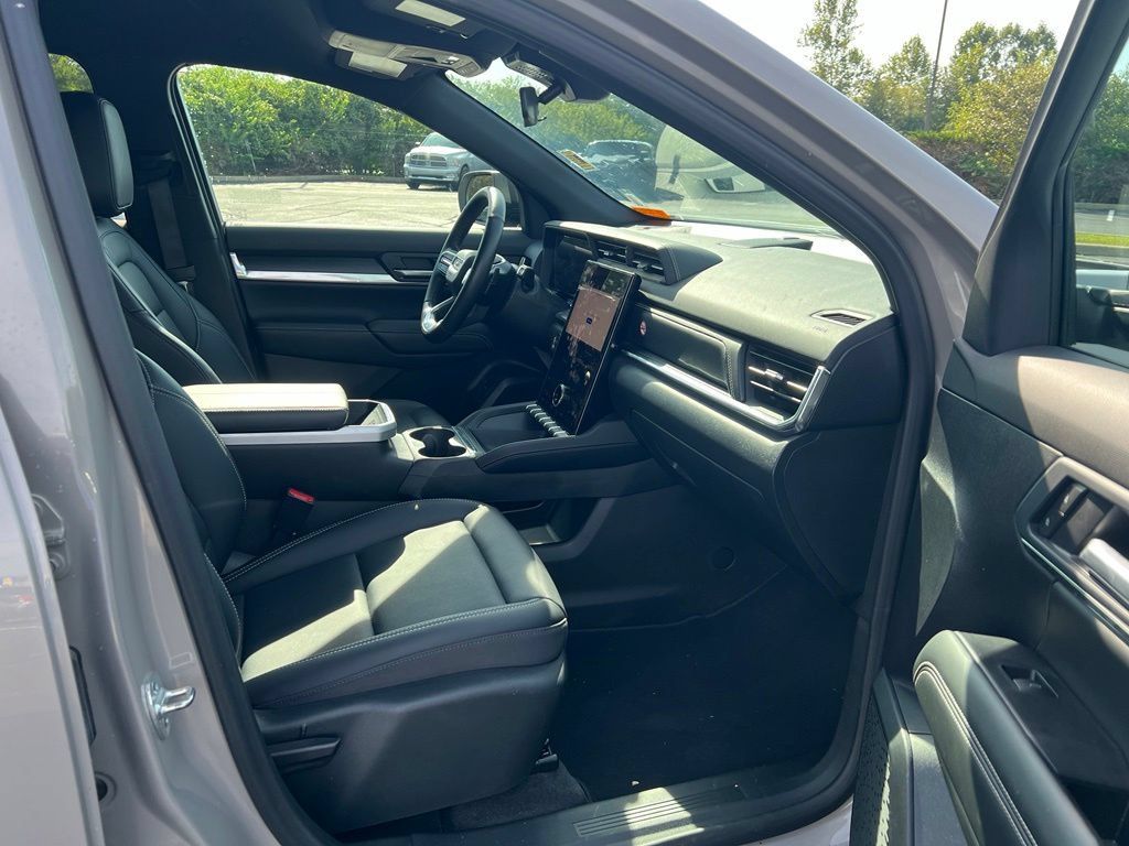 Used 2026 GMC Terrain Elevation w/ Elevation Premium Package AWD/4WD image 10