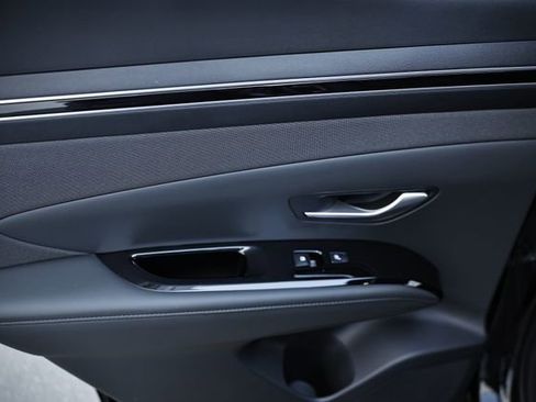 Used 2024 Hyundai Tucson Limited image 23