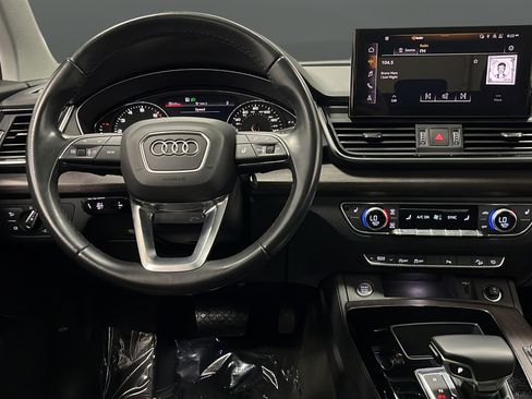 Used 2023 Audi Q5 2.0T Premium w/ Convenience Package AWD/4WD image 11