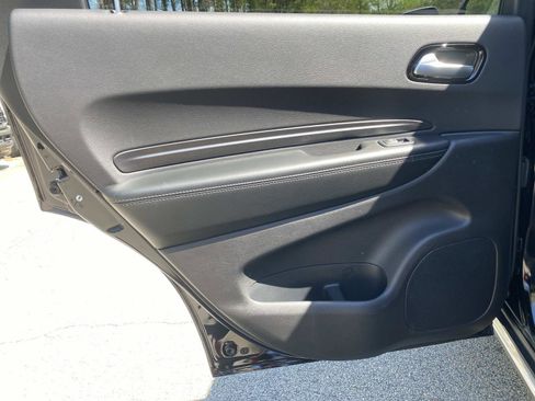 Used 2024 Dodge Durango SXT RWD image 12
