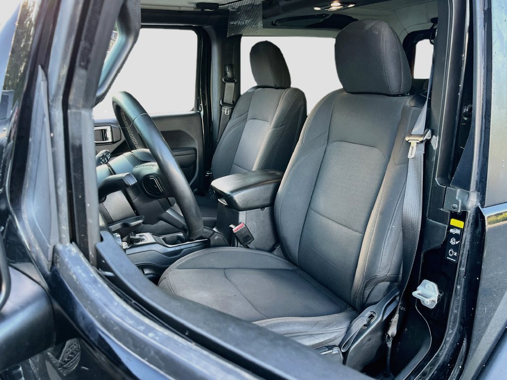 Used 2023 Jeep Wrangler Sport AWD/4WD image 19